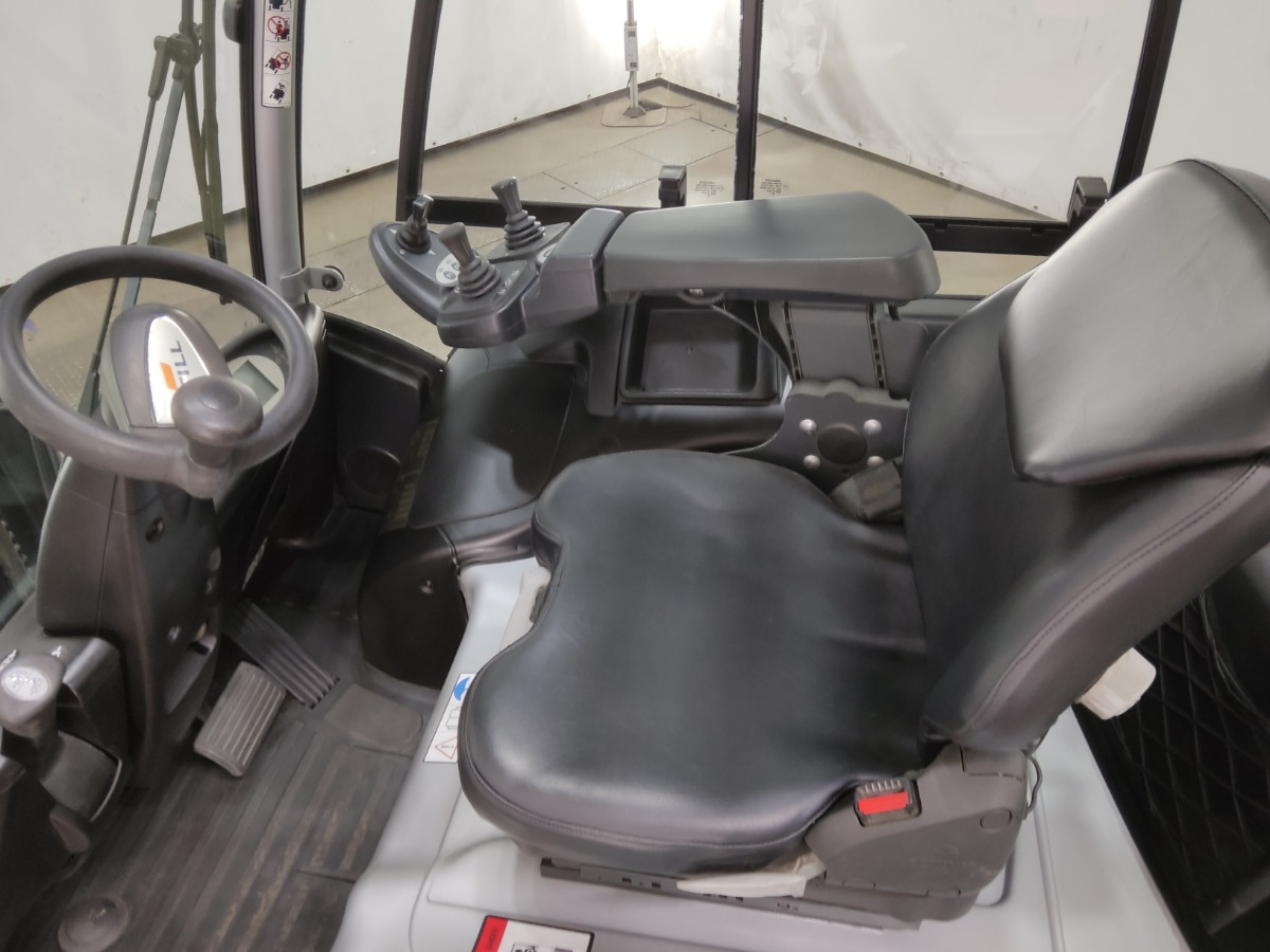 Still RX60-40/BATT.NEU - Electric forklift: picture 3 Still RX60-40/BATT.NEU - Electric forklift: picture 3