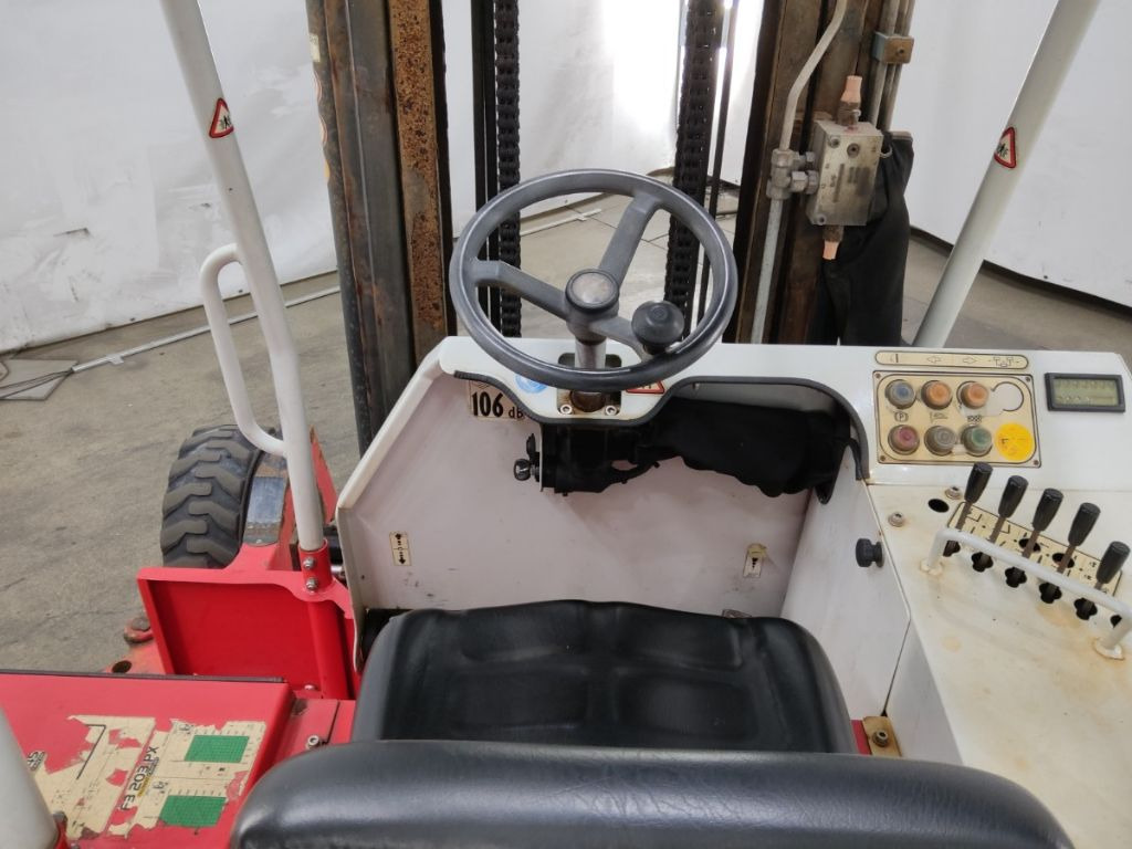 Weitere PALFINGERF3-203PX - Diesel forklift: picture 3 Weitere PALFINGERF3-203PX - Diesel forklift: picture 3