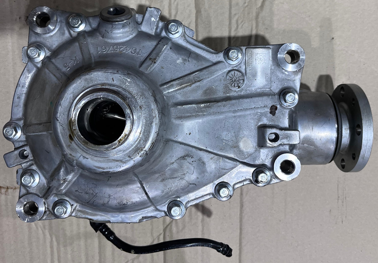 BMW 7558153 FRONT DIFFERENTIAL - Gearbox and parts for Other machinery: picture 1 BMW 7558153 FRONT DIFFERENTIAL - Gearbox and parts for Other machinery: picture 1