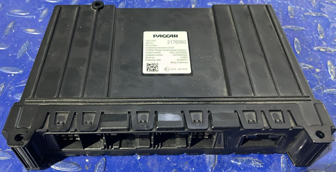 DAF XF CF VECU Control Unit Module 2176060 - ECU: picture 1 DAF XF CF VECU Control Unit Module 2176060 - ECU: picture 1