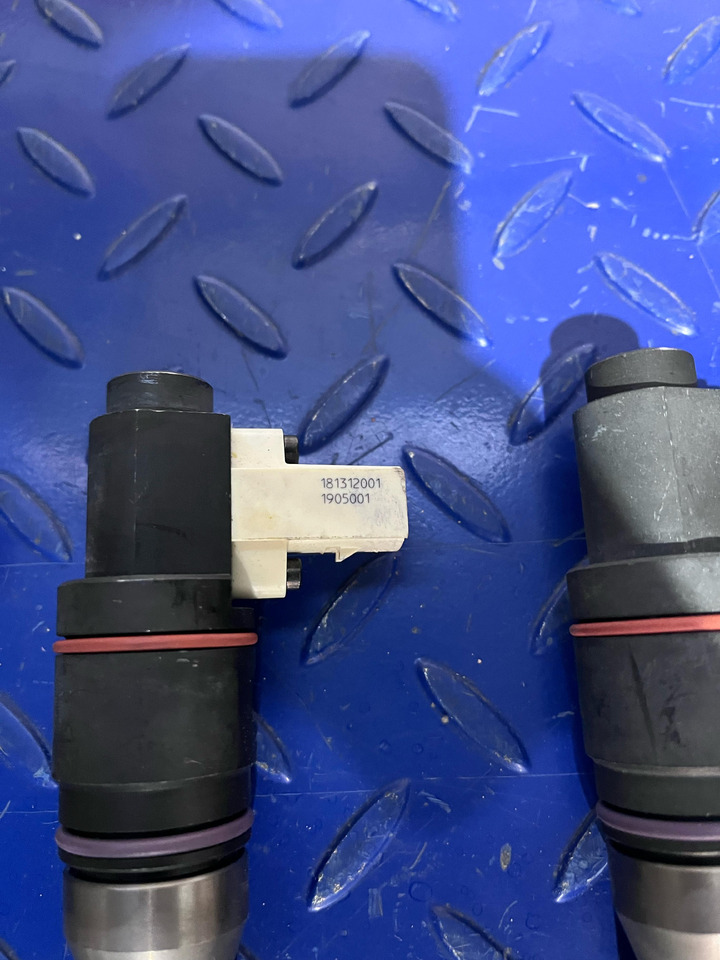 DELPHI 1905001 - Injector: picture 3 DELPHI 1905001 - Injector: picture 3
