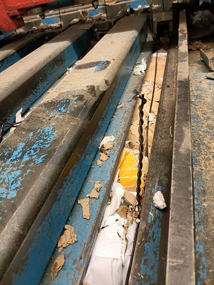 Boa Continuu 25-LB-6 Carton Plasic Press 40 T - Industrial equipment: picture 3 Boa Continuu 25-LB-6 Carton Plasic Press 40 T - Industrial equipment: picture 3