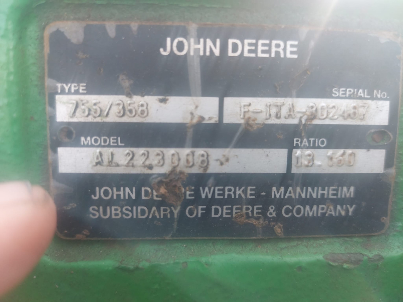 JOHN DEERE FRONT AXLE AL223008 - Axle and parts for Agricultural machinery: picture 3 JOHN DEERE FRONT AXLE AL223008 - Axle and parts for Agricultural machinery: picture 3