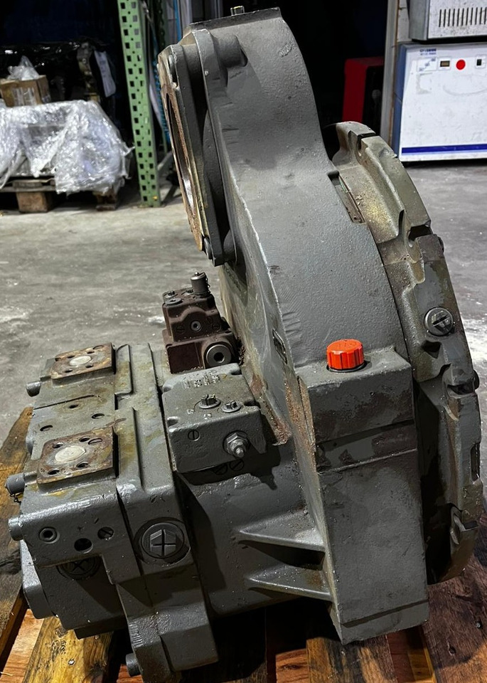 LIEBHERR Axial Piston Pump DPVP0108 - Hydraulic pump: picture 1 LIEBHERR Axial Piston Pump DPVP0108 - Hydraulic pump: picture 1