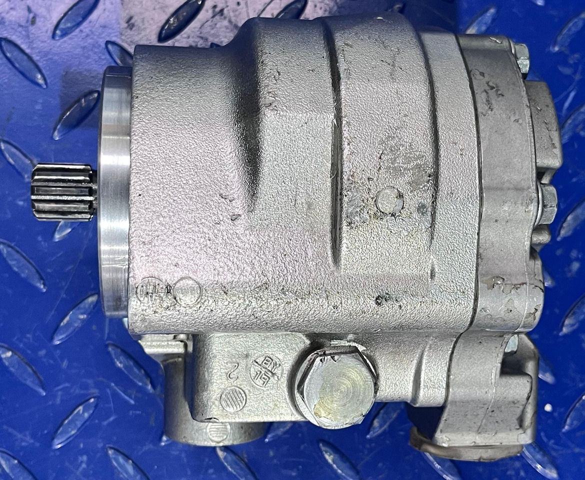 Mercedes Actros MP4 Servo Pump A9604600280 - Steering pump for Truck: picture 2 Mercedes Actros MP4 Servo Pump A9604600280 - Steering pump for Truck: picture 2