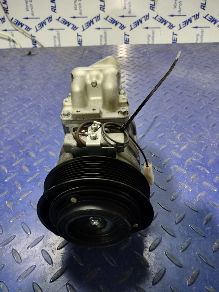 Mercedes Benz Atego A0002340811 - A/C compressor for Truck: picture 1 Mercedes Benz Atego A0002340811 - A/C compressor for Truck: picture 1