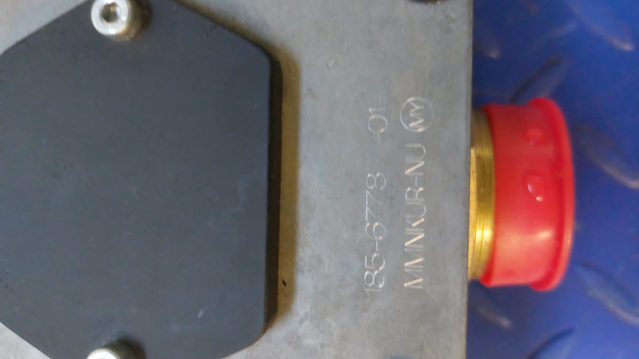 CATERPILLAR CONTROL GP, CAMION OFF-ROAD CAT 785 CAT - Spare parts for Excavator: picture 5 CATERPILLAR CONTROL GP, CAMION OFF-ROAD CAT 785 CAT - Spare parts for Excavator: picture 5
