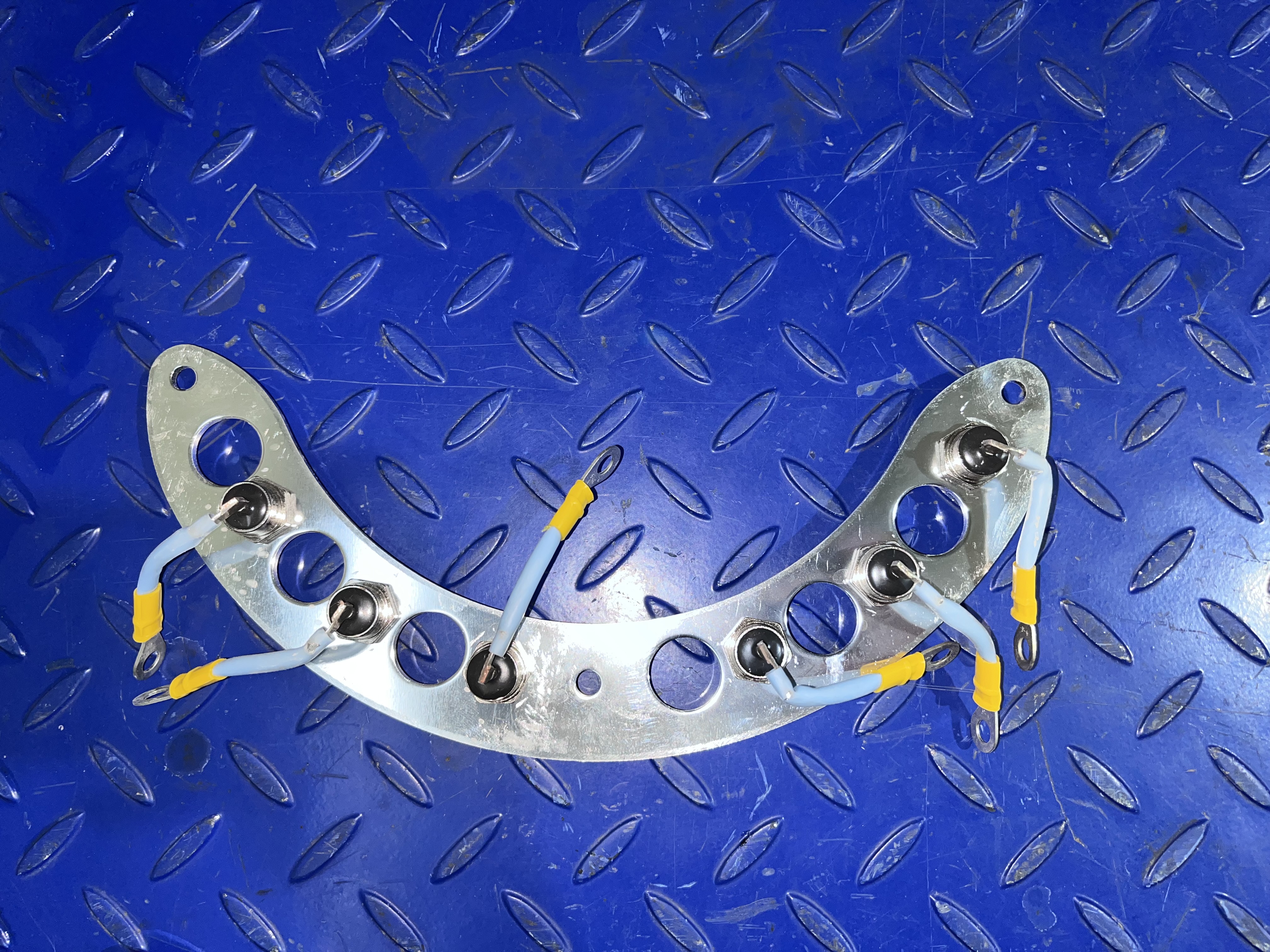 CATERPILLAR Support - Diode - Spare parts: picture 4 CATERPILLAR Support - Diode - Spare parts: picture 4