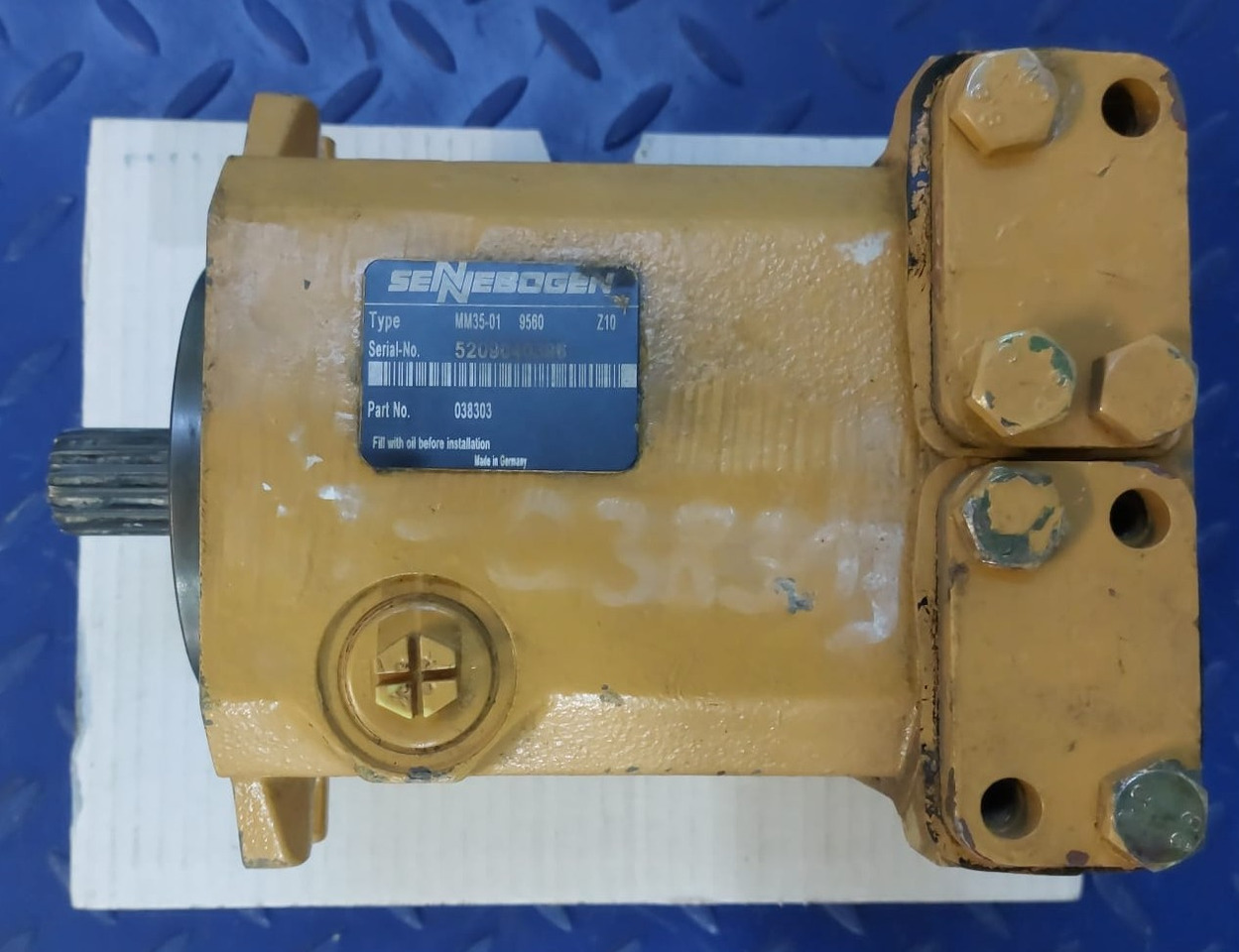 SENNEBOGEN Linde Pump 038303 - Spare parts for Construction machinery: picture 3 SENNEBOGEN Linde Pump 038303 - Spare parts for Construction machinery: picture 3
