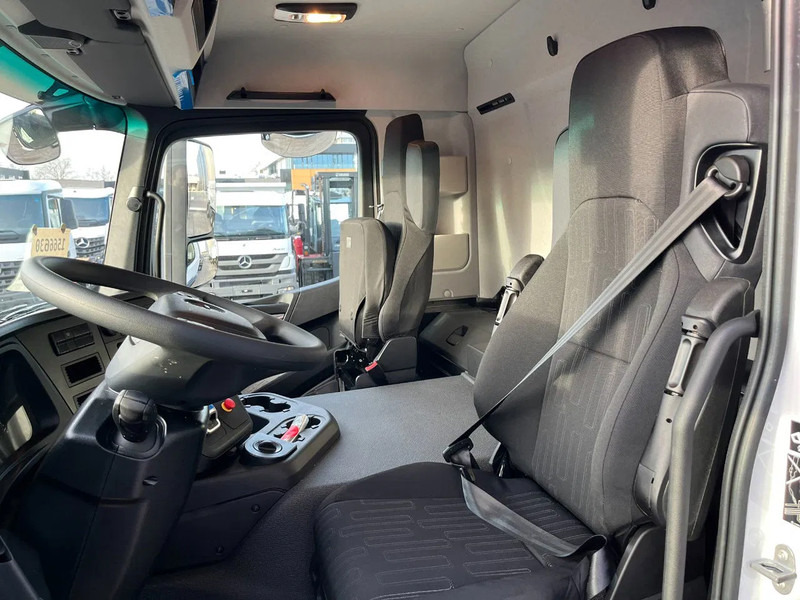 New Curtainsider truck Mercedes-Benz Arocs 3340 A 6x6 Cargo Truck: picture 13 New Curtainsider truck Mercedes-Benz Arocs 3340 A 6x6 Cargo Truck: picture 13