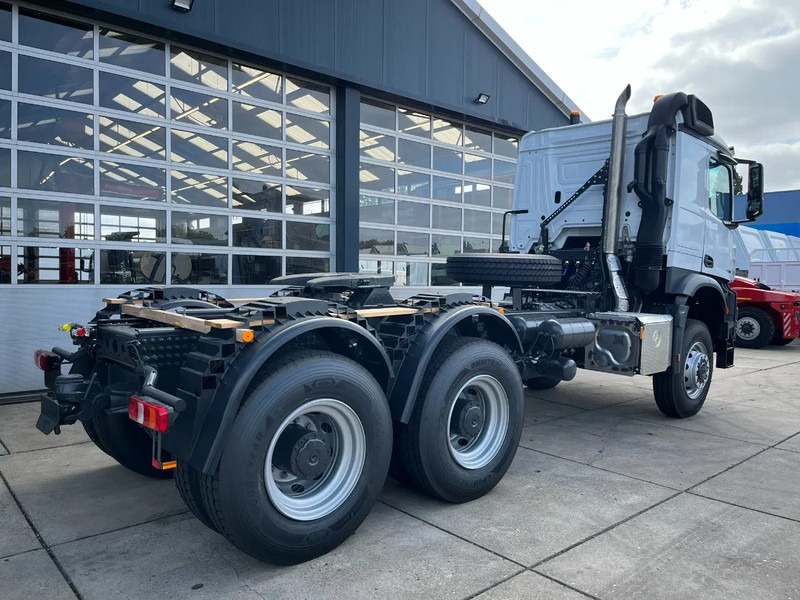 New Tractor unit Mercedes-Benz Arocs 4058 AS 6x6 Tractor Head 180T Push Pull EURO-5: picture 6