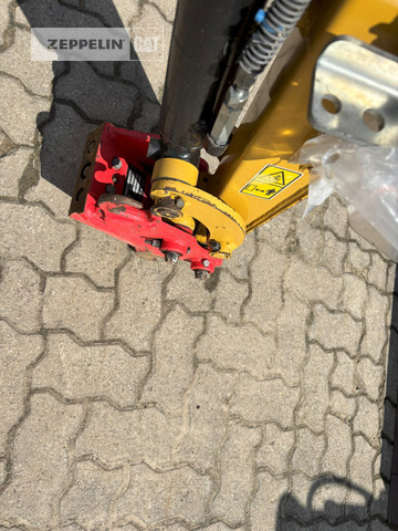 Mini excavator Cat 301.8-05A: picture 11