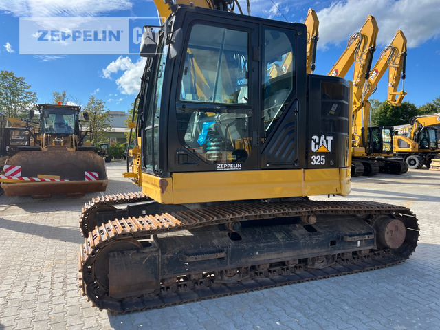 Cat 325FL - Crawler excavator: picture 3 Cat 325FL - Crawler excavator: picture 3