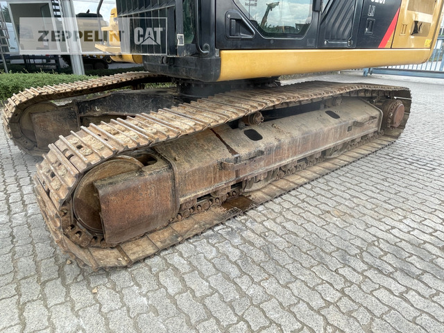 Crawler excavator Cat 326FLN: picture 13