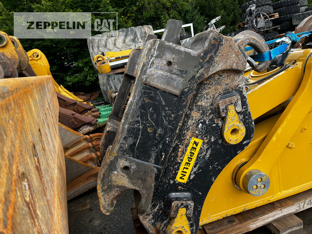 Crawler excavator Cat 374FL: picture 11
