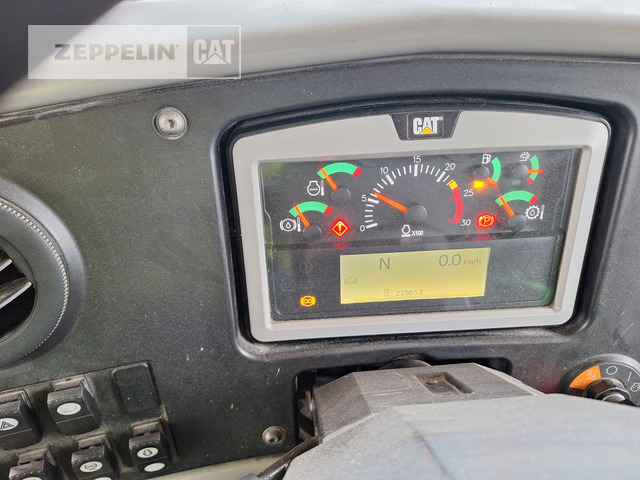Rigid dumper/ Rock truck Cat 772G: picture 20