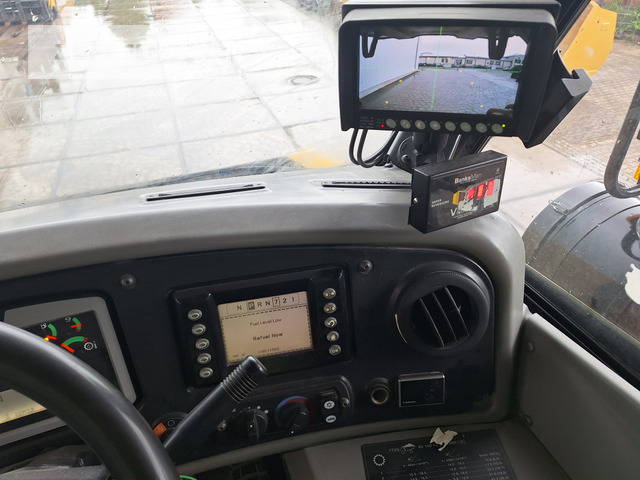 Rigid dumper/ Rock truck Cat 772G: picture 19