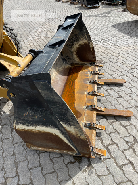 Cat 906-14 - Wheel loader: picture 5 Cat 906-14 - Wheel loader: picture 5