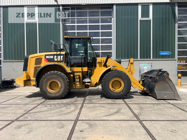 Cat 962M - Wheel loader: picture 5 Cat 962M - Wheel loader: picture 5