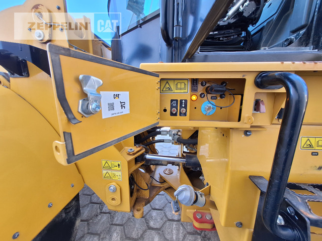 Wheel loader Cat 962M: picture 21