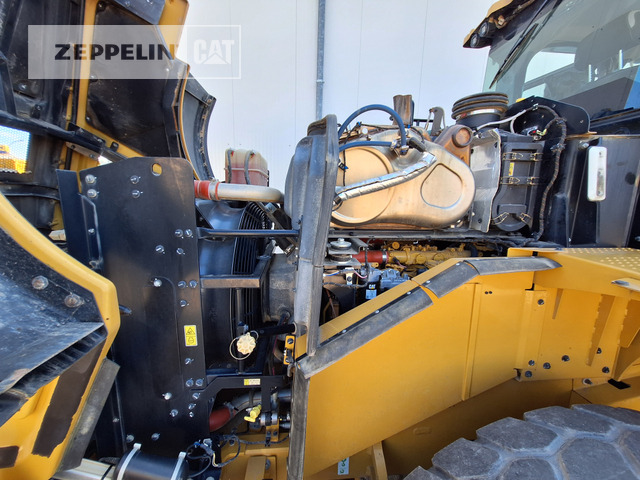 Wheel loader Cat 962M: picture 20
