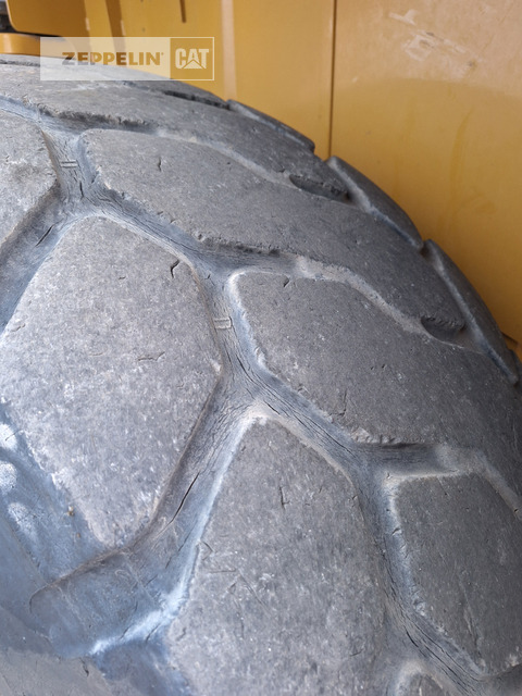 Wheel loader Cat 962M: picture 16