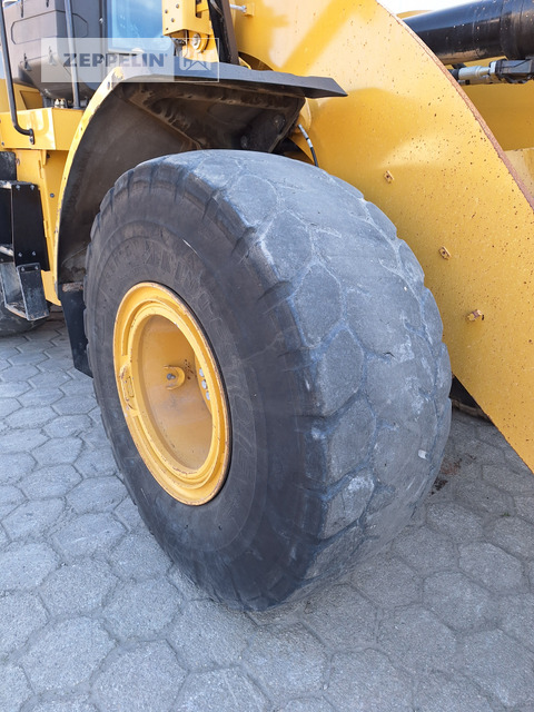 Wheel loader Cat 962M: picture 11