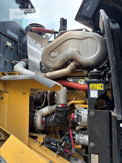 Wheel loader Cat 962M: picture 22