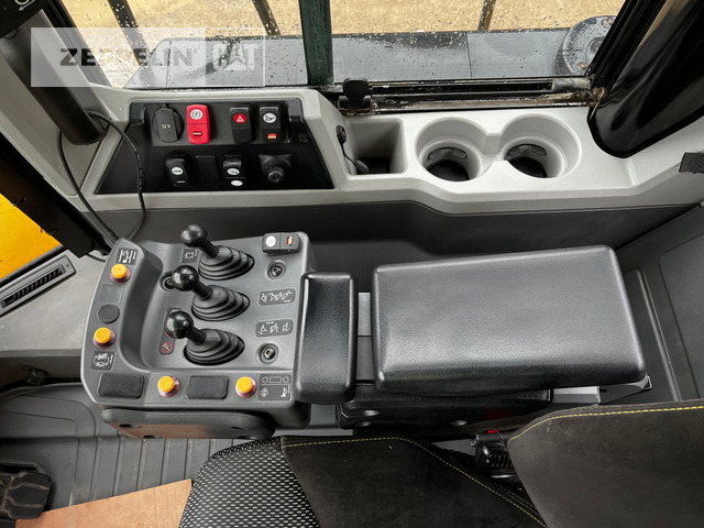 Wheel loader Cat 966MXE: picture 29