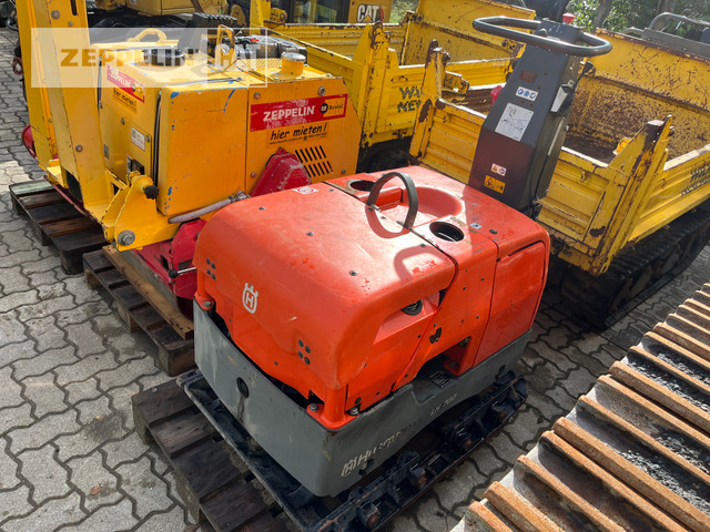 Husqvarna FS250 - Vibratory plate: picture 2 Husqvarna FS250 - Vibratory plate: picture 2