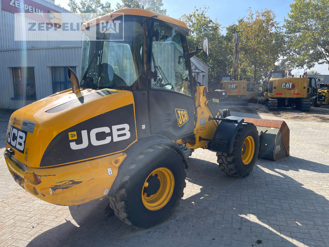 Jcb 406 - Wheel loader: picture 2 Jcb 406 - Wheel loader: picture 2
