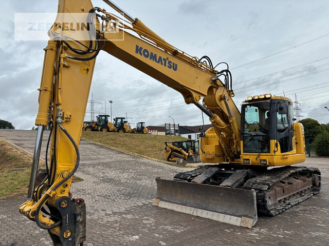 Komatsu PC228 - Crawler excavator: picture 2 Komatsu PC228 - Crawler excavator: picture 2