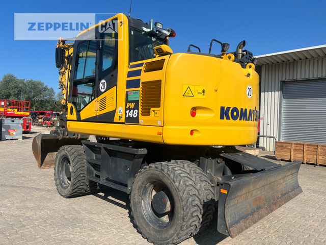 Komatsu PW148-11 - Wheel excavator: picture 2 Komatsu PW148-11 - Wheel excavator: picture 2