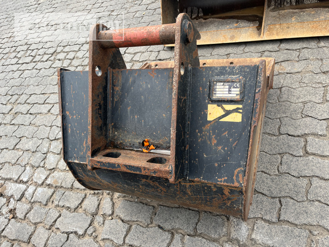 Mini excavator Kubota KX080-4: picture 17