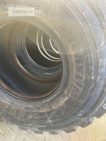 Michelin 4x 20.5R25XHA - Tire for Construction machinery: picture 4 Michelin 4x 20.5R25XHA - Tire for Construction machinery: picture 4