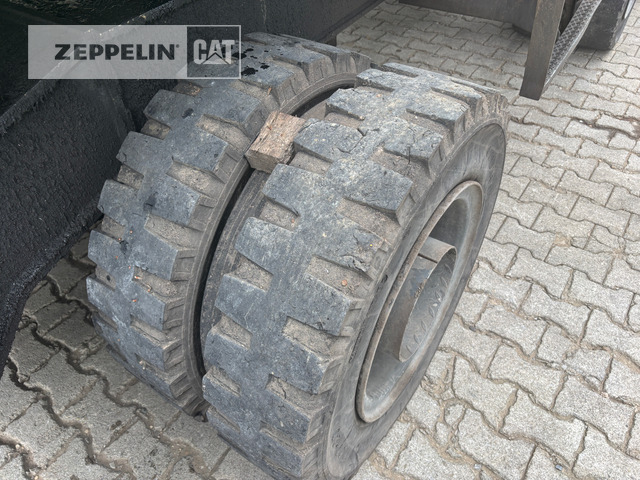 Waste/ Industry handler Sennebogen 821: picture 8