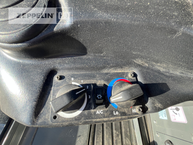 Mini excavator Toyota M55U: picture 26