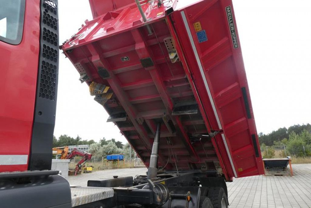 MAN TG-S 26.440 6x6 3-Achs Allradkipper Meiller - Tipper: picture 5 MAN TG-S 26.440 6x6 3-Achs Allradkipper Meiller - Tipper: picture 5