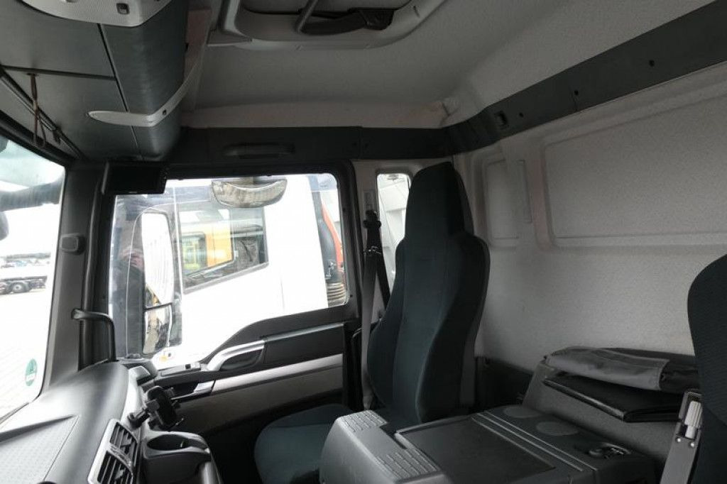 Crane truck MAN TG-S 35.480 8x4 BL Abrollkipper mit Kran Penz-15: picture 9