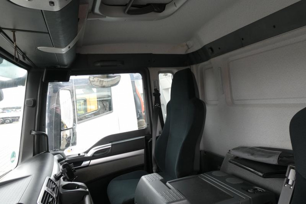 Lease a MAN TG-S 35.480 8x4 BL Abrollkipper mit Kran Penz-15L9.80+Meiller RK 30.60L  Lenk-Lift Achse MAN TG-S 35.480 8x4 BL Abrollkipper mit Kran Penz-15L9.80+Meiller RK 30.60L  Lenk-Lift Achse: picture 15