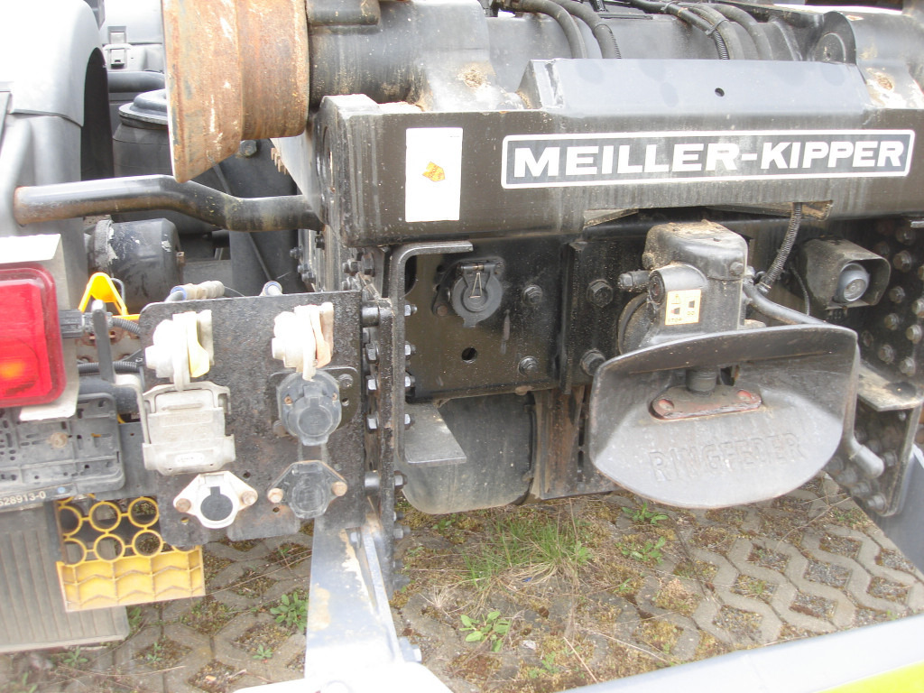 Lease a MAN TG-S 35.480 8x4 BL Abrollkipper mit Kran Penz-15L9.80+Meiller RK 30.60L  Lenk-Lift Achse MAN TG-S 35.480 8x4 BL Abrollkipper mit Kran Penz-15L9.80+Meiller RK 30.60L  Lenk-Lift Achse: picture 6