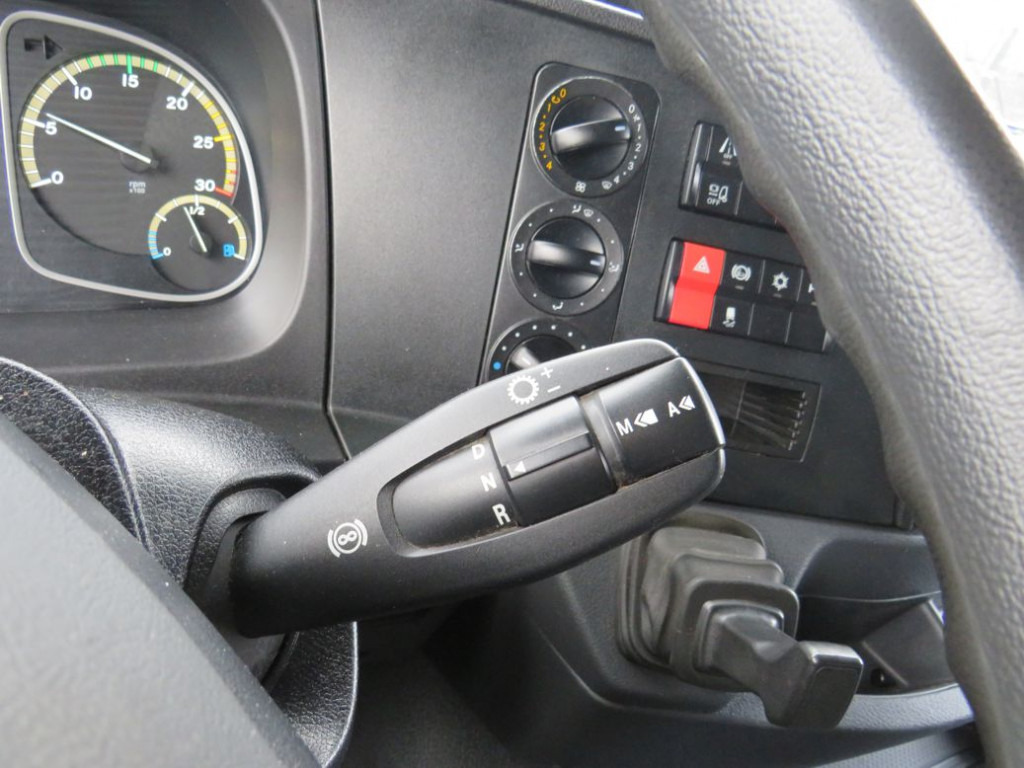 MERCEDES-BENZ Atego 1527 L Pritsche LBW - Curtainsider truck: picture 4 MERCEDES-BENZ Atego 1527 L Pritsche LBW - Curtainsider truck: picture 4