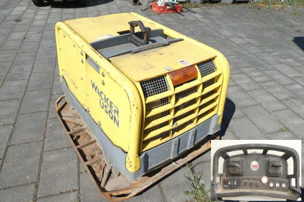 Wacker Neuson SE Rüttelplatte DPU 110rLem970 Baumaschine inkl. Fernbedienung - Vibratory plate: picture 1 Wacker Neuson SE Rüttelplatte DPU 110rLem970 Baumaschine inkl. Fernbedienung - Vibratory plate: picture 1