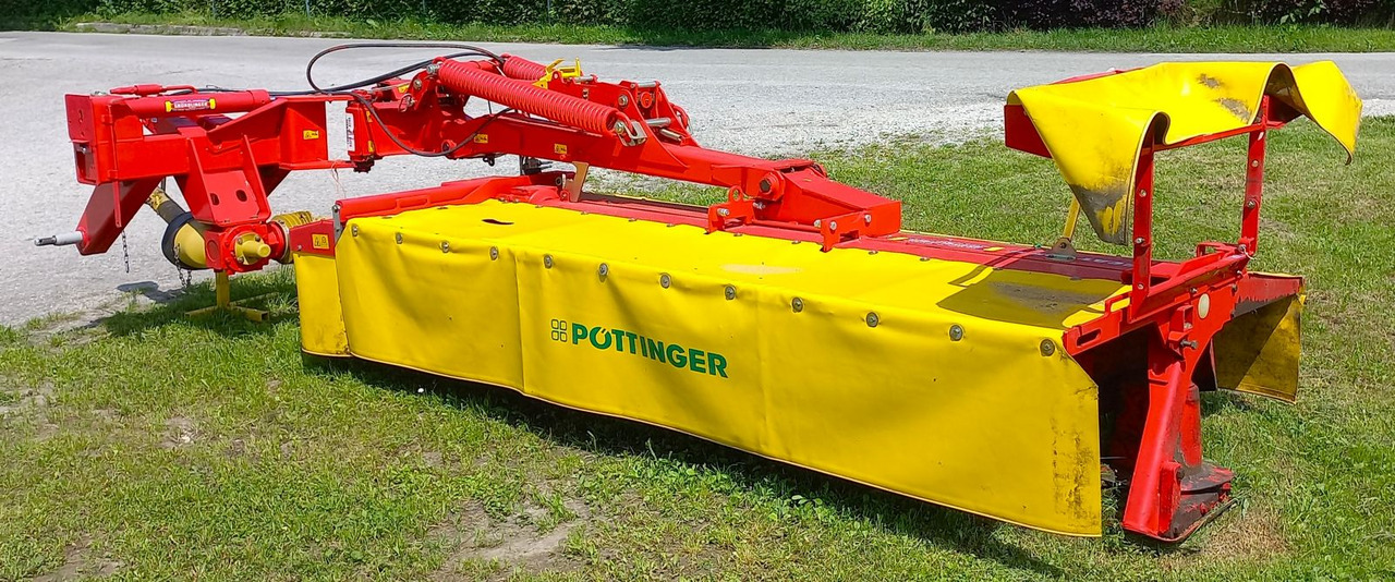 Pöttinger NOVA CAT 305 H - Mower: picture 5 Pöttinger NOVA CAT 305 H - Mower: picture 5