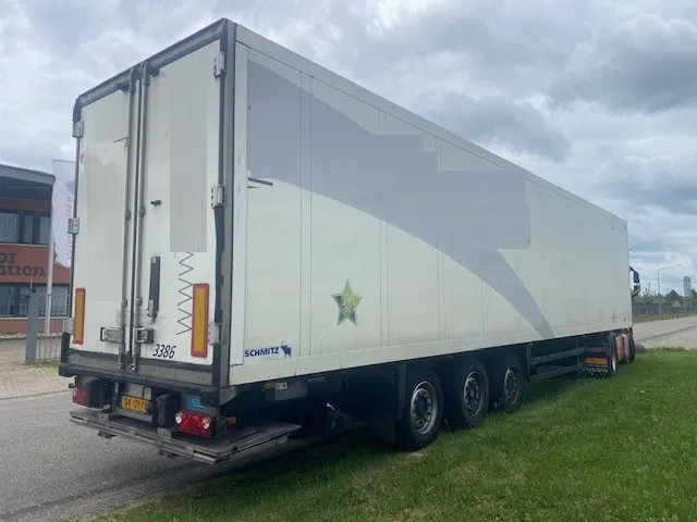 Schmitz Cargobull sko koelvries met carrier vector motor, saf assen disc brakes, 2 x lift , tuv gultig - Refrigerator semi-trailer: picture 2 Schmitz Cargobull sko koelvries met carrier vector motor, saf assen disc brakes, 2 x lift , tuv gultig - Refrigerator semi-trailer: picture 2