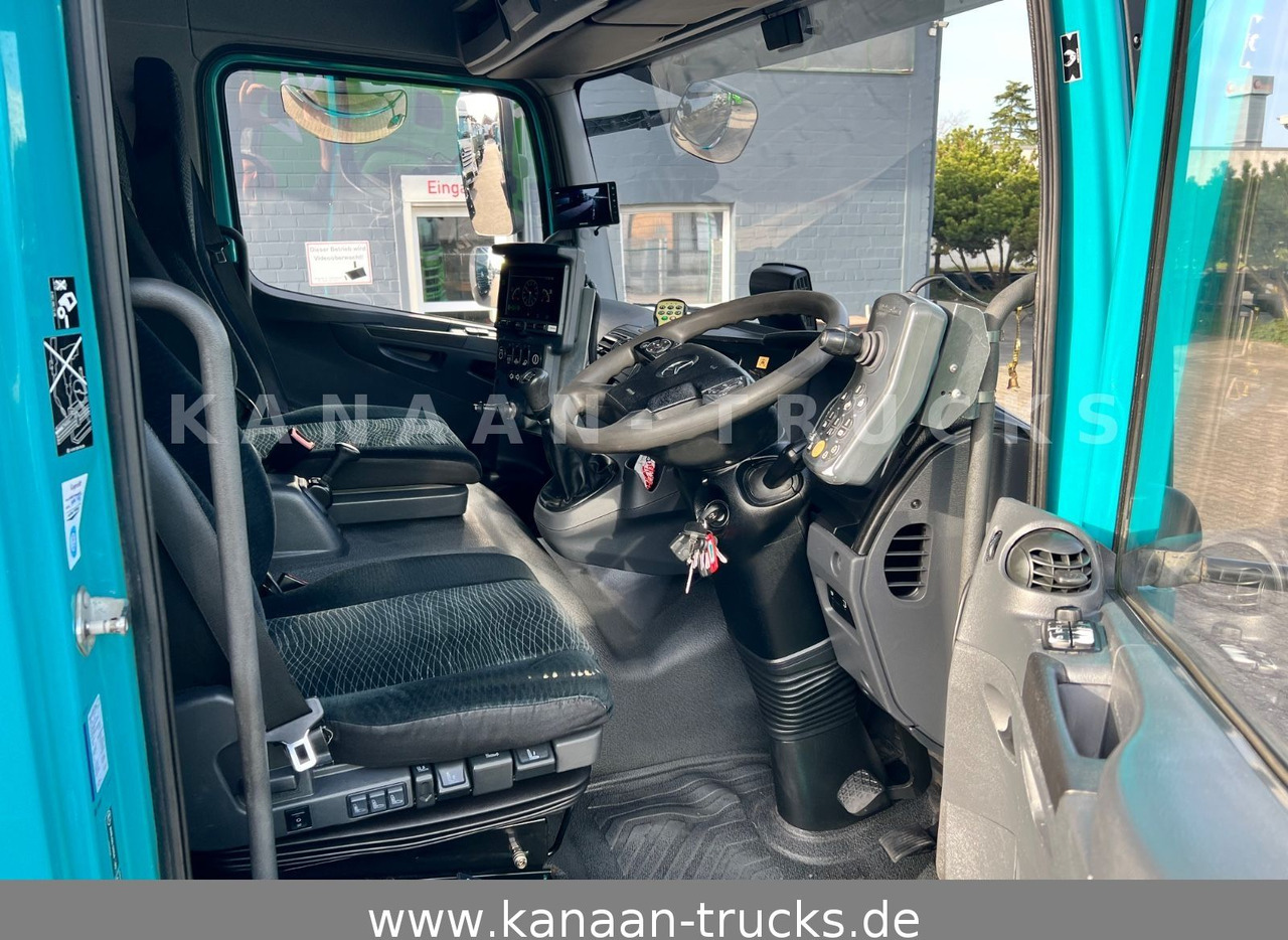 Road sweeper Mercedes-Benz 1324 Atego Johnston  VT652   120TKM  Euro6b: picture 12