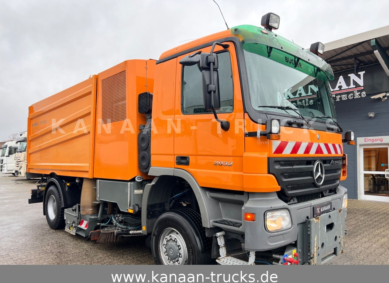 Mercedes-Benz 2032 Actros 4x4 Bucher STKF 9500 AIRPORT KLIMA - Road sweeper: picture 1 Mercedes-Benz 2032 Actros 4x4 Bucher STKF 9500 AIRPORT KLIMA - Road sweeper: picture 1