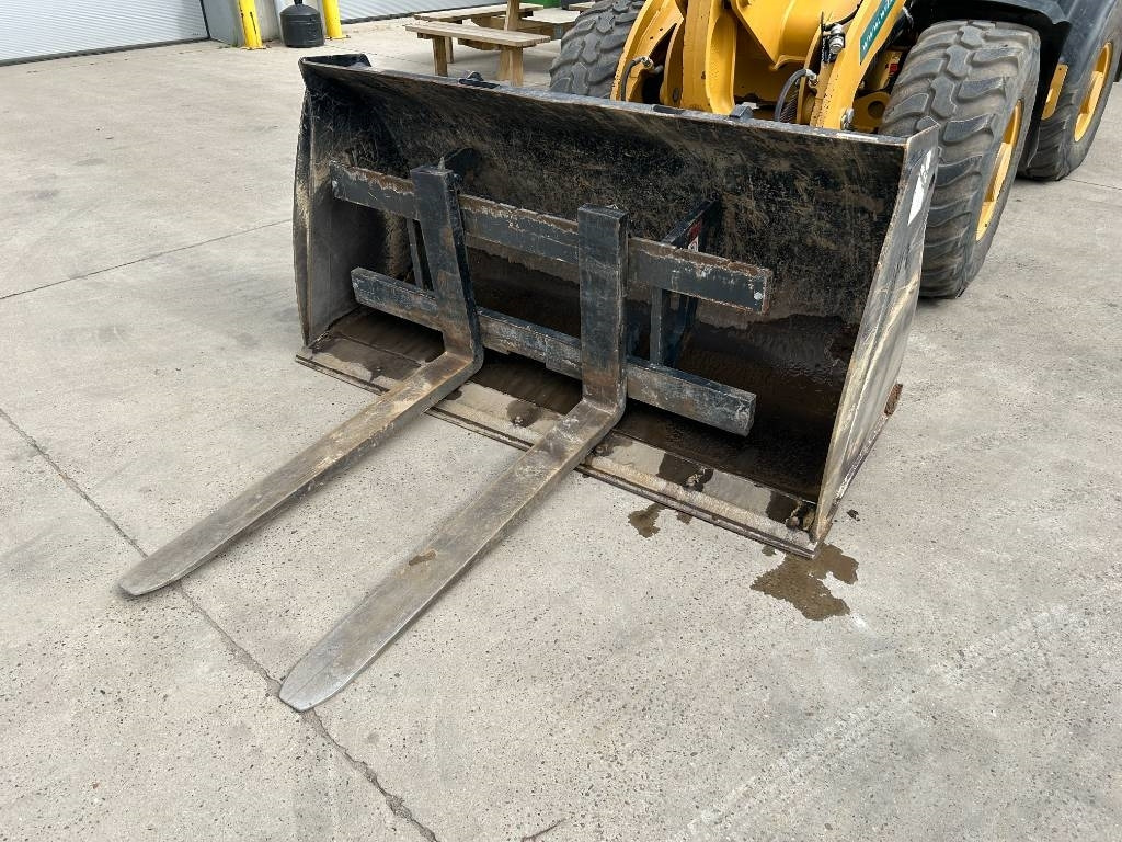 CAT 906 - Skid steer loader: picture 3 CAT 906 - Skid steer loader: picture 3