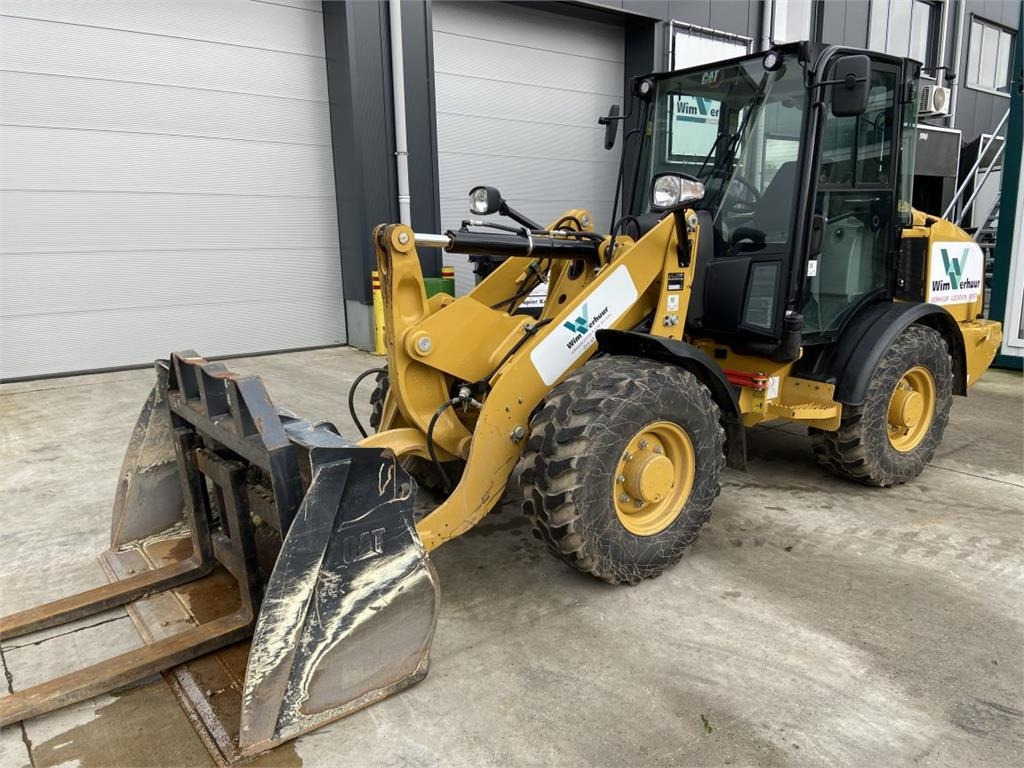 CAT 906M (7164)  - Compact loader: picture 2 CAT 906M (7164)  - Compact loader: picture 2
