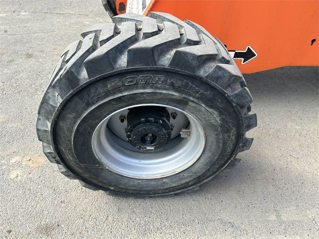 Telescopic boom JLG 460SJ (4568): picture 6